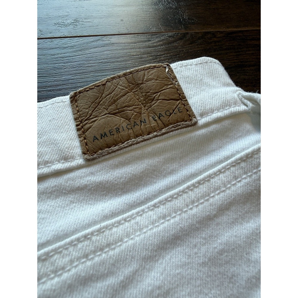 American Eagle Women's White Denim Shorts Stretch Baggy Bermuda Size 16 Casual - Picture 8 of 8